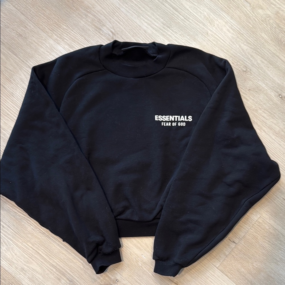 Fear of God Essentials Women's Black Fleece Cropped Crew Neck Sweatshirt